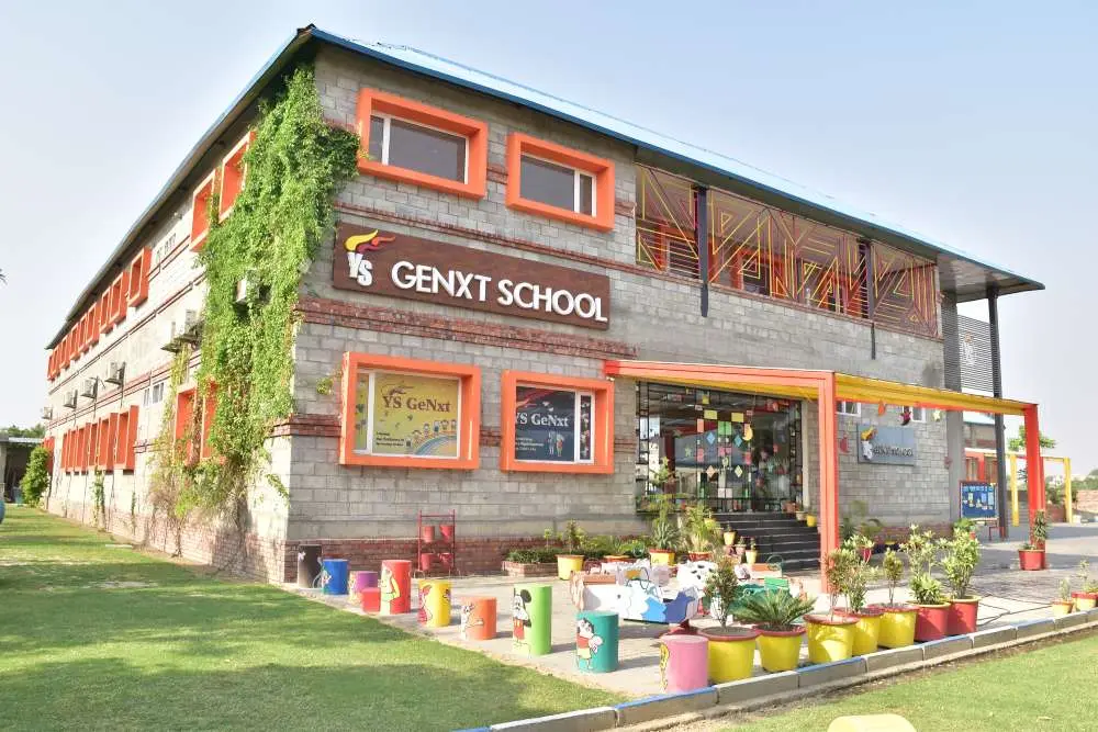 Y.S College: campus photo 1