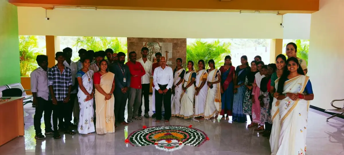 Yuvaguru College of Arts and Science Coeducation: campus photo 1