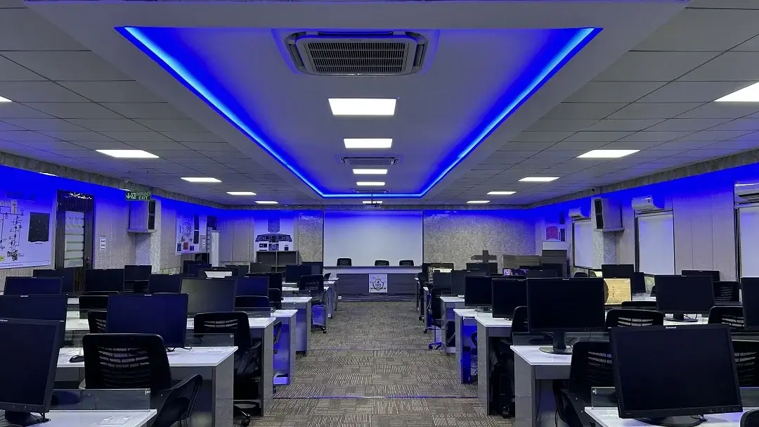 Zagdu Singh Charitable Trust's Thakur Shyamnarayan Degree College, Thakur House, Ashok Nagar, Kandivali (East), Mumbai: campus photo 7