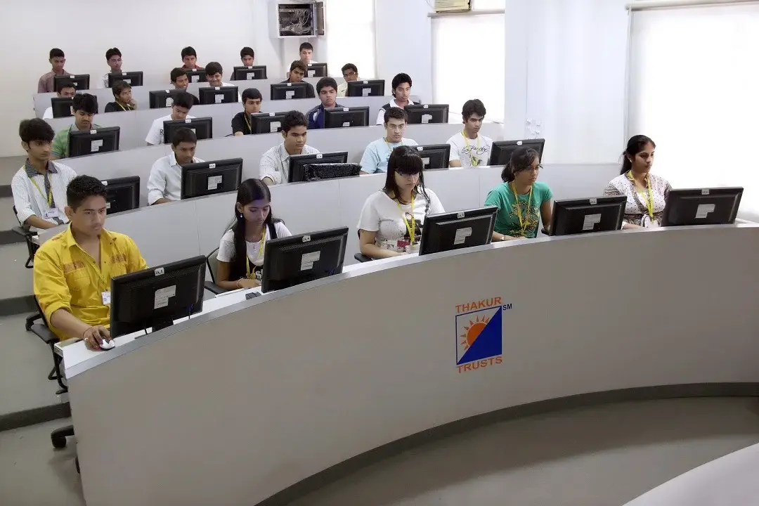 Zagdu Singh Charitable Trust's Thakur Shyamnarayan Degree College, Thakur House, Ashok Nagar, Kandivali (East), Mumbai: campus photo 6