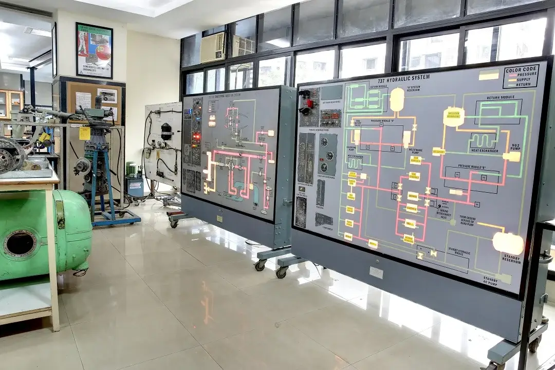 Zagdu Singh Charitable Trust's Thakur Shyamnarayan Degree College, Thakur House, Ashok Nagar, Kandivali (East), Mumbai: campus photo 8