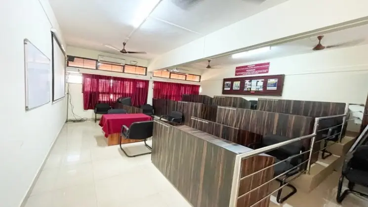 Zanyte Brothers Educational Foundations Narayan Zantye College of Commerce: campus photo 2