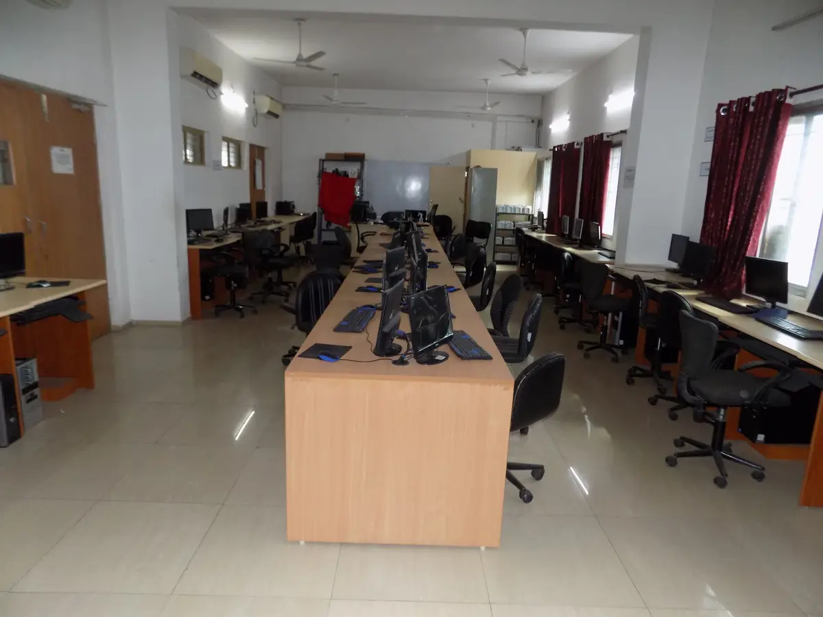 Zulekha College of Education, Shanti Nagar: campus photo 2